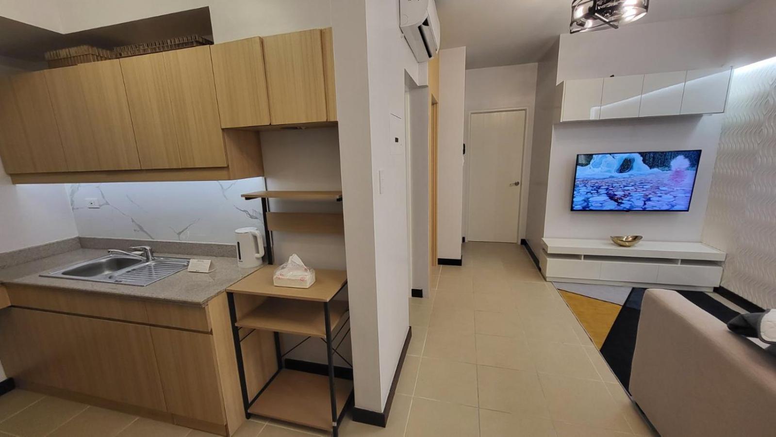The Atherton- Spacious Modern Condo Unit In Paranaque Near The Airport, Makati, Bgc And Highways Paranaque City Екстер'єр фото