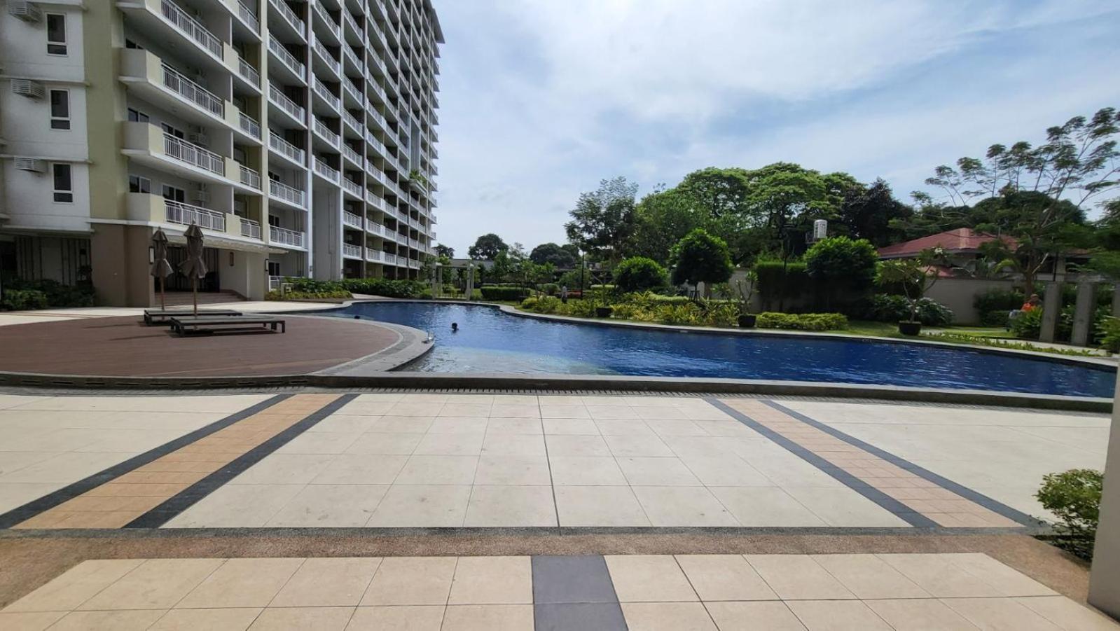 The Atherton- Spacious Modern Condo Unit In Paranaque Near The Airport, Makati, Bgc And Highways Paranaque City Екстер'єр фото