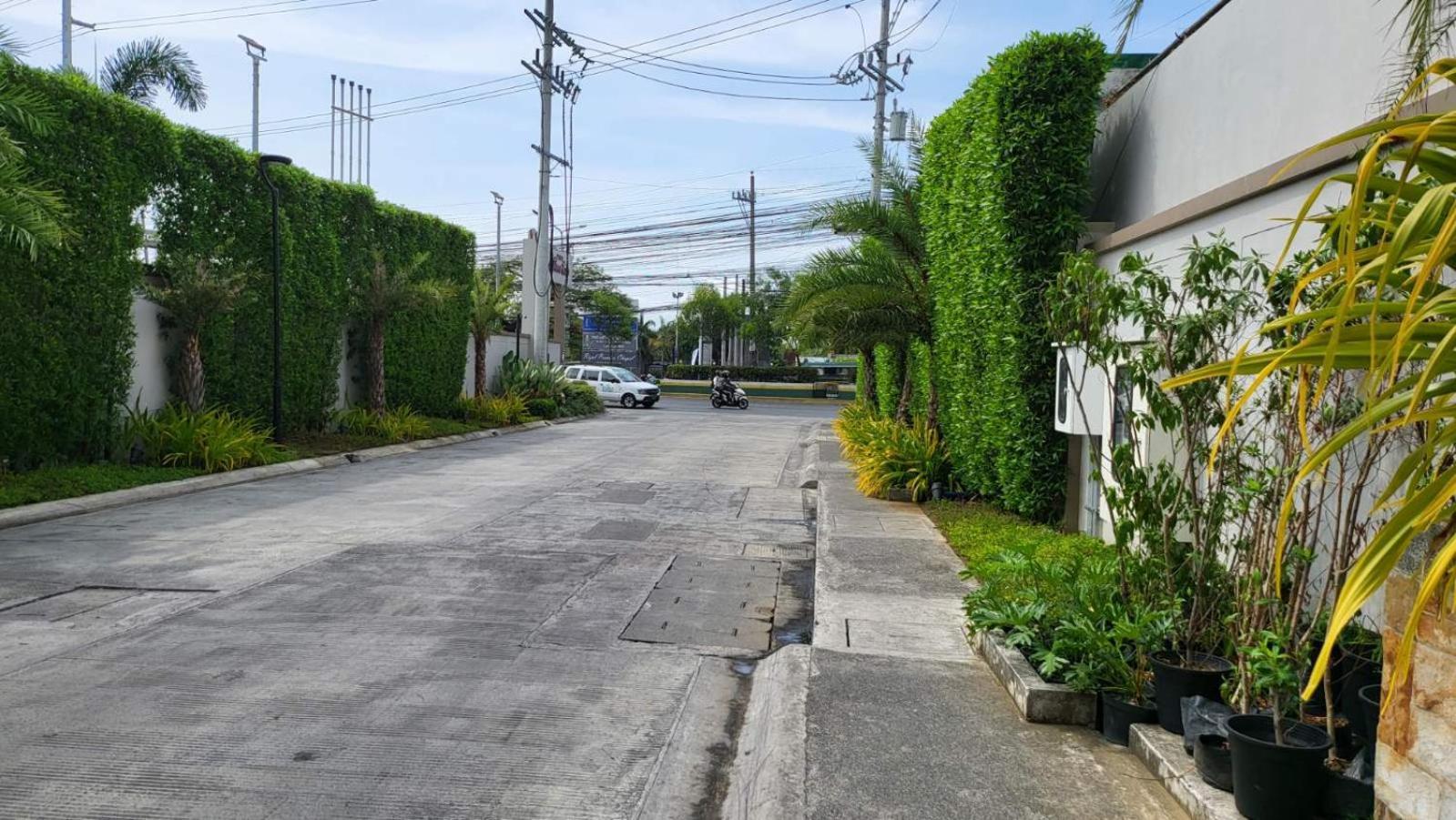 The Atherton- Spacious Modern Condo Unit In Paranaque Near The Airport, Makati, Bgc And Highways Paranaque City Екстер'єр фото